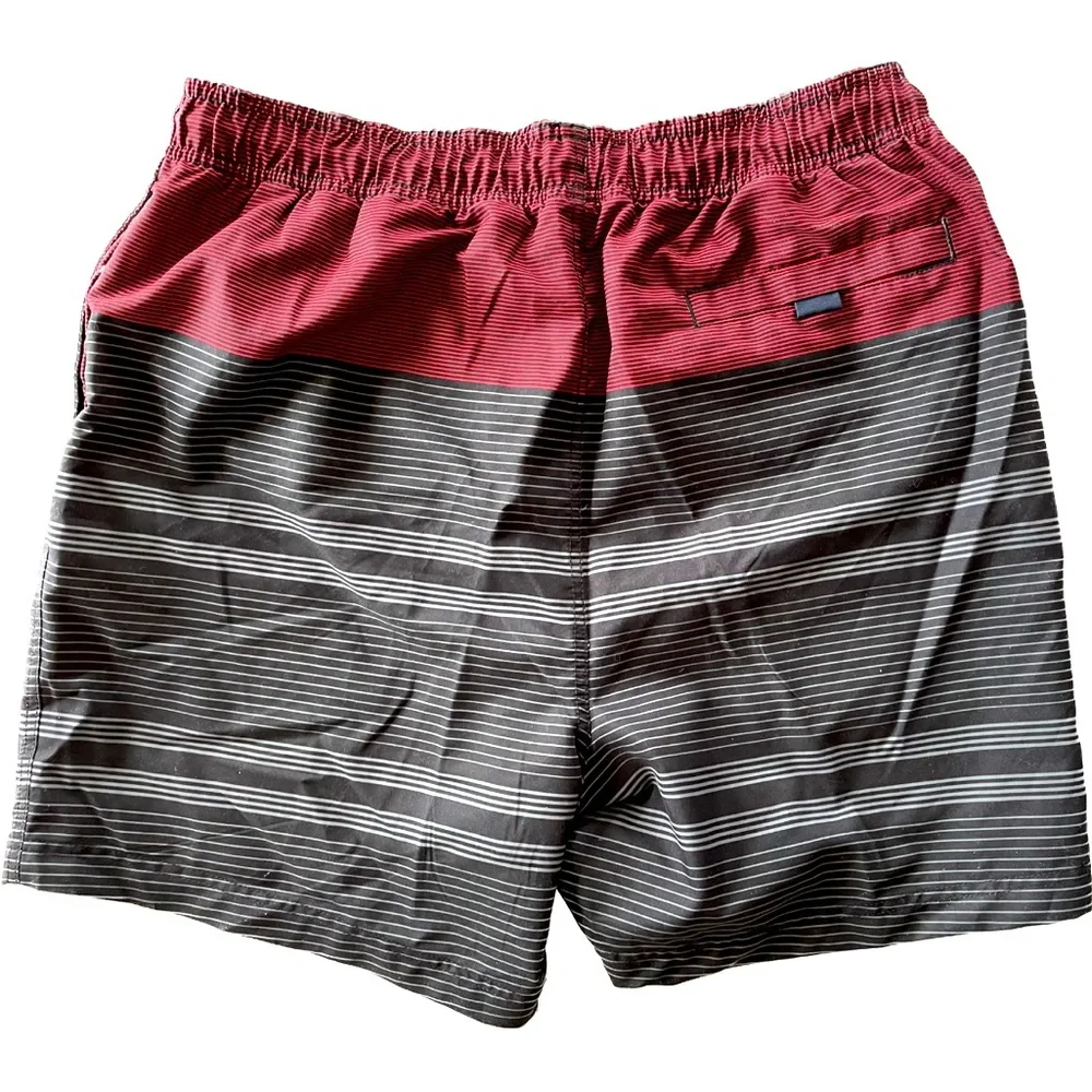 😎 NWOT Men’s Large Nautica Swim trunks with one back & two side pockets